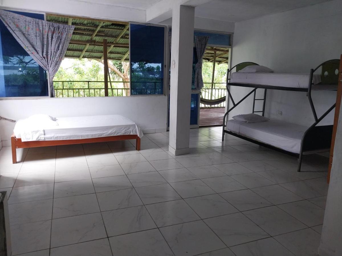 Hotel Amazon Breeze Iquitos Zimmer foto